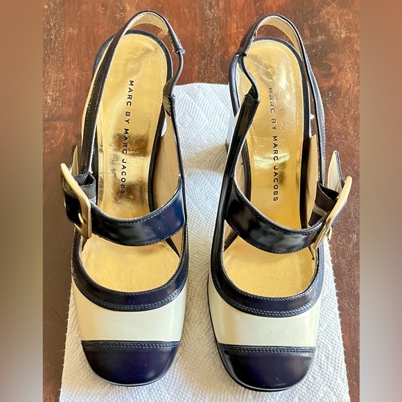 Marc By Marc Jacob’s Patent Leather Sling backs Heel Pumps Blk Cream Size 35 - Picture 12 of 13